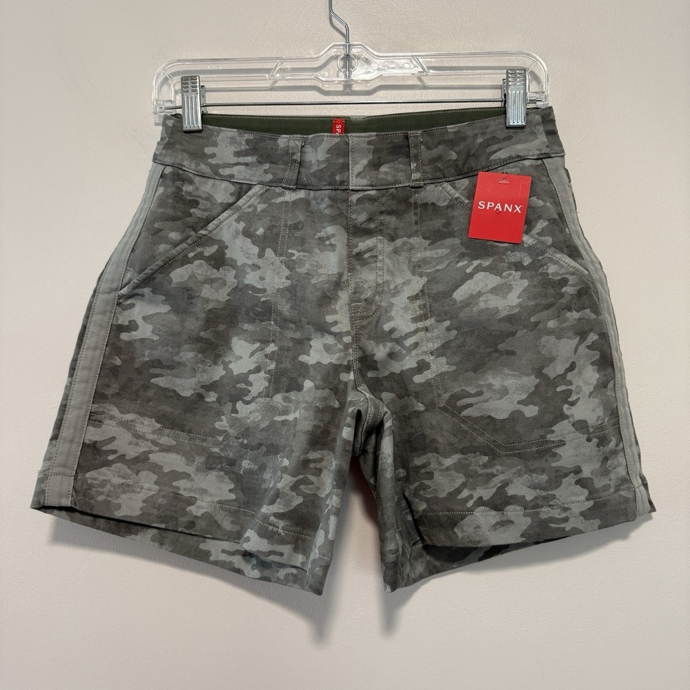 Spanx NWT 6‎ Inch Twill Shorts in Stone Wash Camo Size Small - Picture 3 of 8